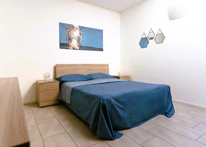 Guesthost - Casa Cabiria *